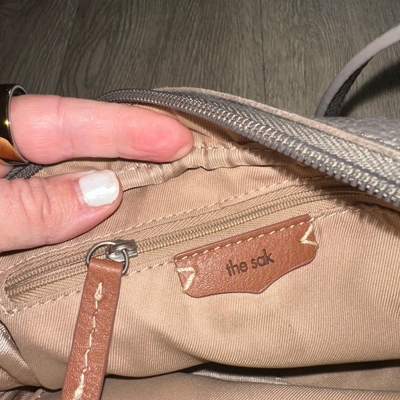 The Sak Taupe Leather Small Crossbody Bag Purse - Picture 7 of 8
